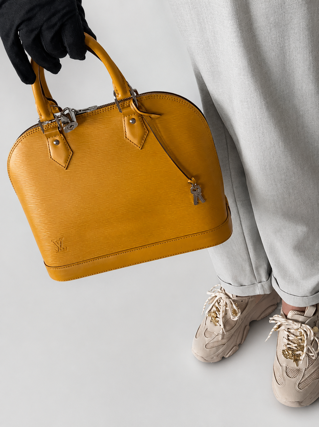 Louis Vuitton Alma PM Epi