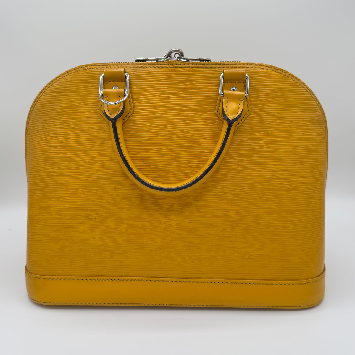 Louis Vuitton Alma PM Epi
