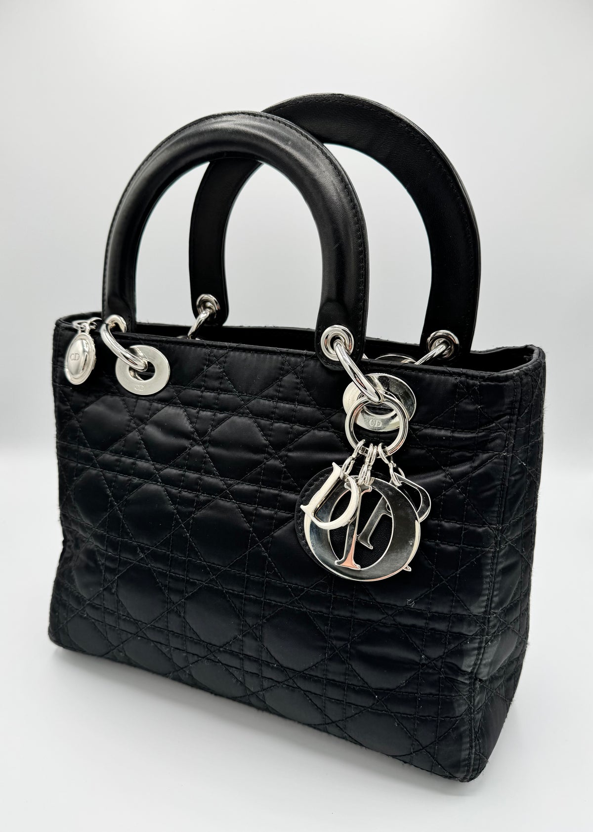 Dior Lady Dior Cannage Medium