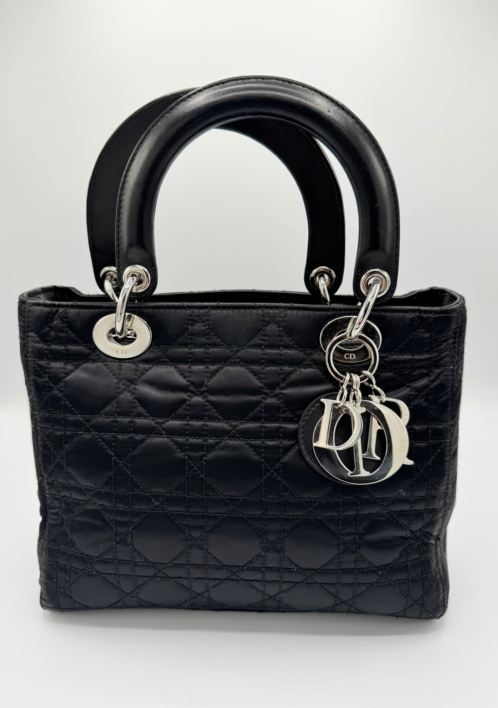 Dior Lady Dior Cannage Medium